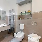 Blue Mermaid Of Pet Friendly - Happy Stresa