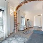 Blue Mermaid Of Pet Friendly - Happy Apartment Stresa