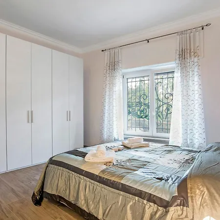 Daire Blue Mermaid Of Stresa Pet Friendly - Happy Rentals *